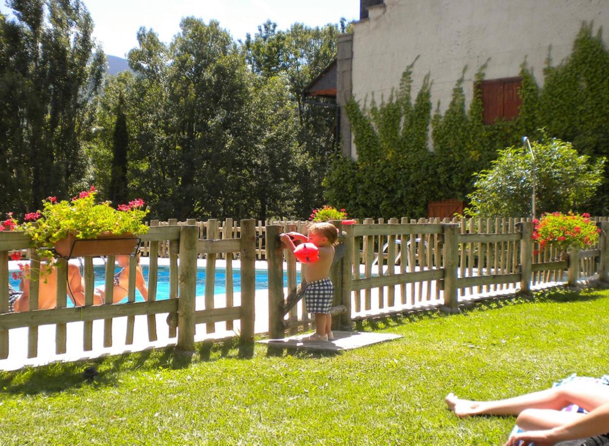 Chardin D'Alto-Apartamentos Chardins Benasque Exteriör bild