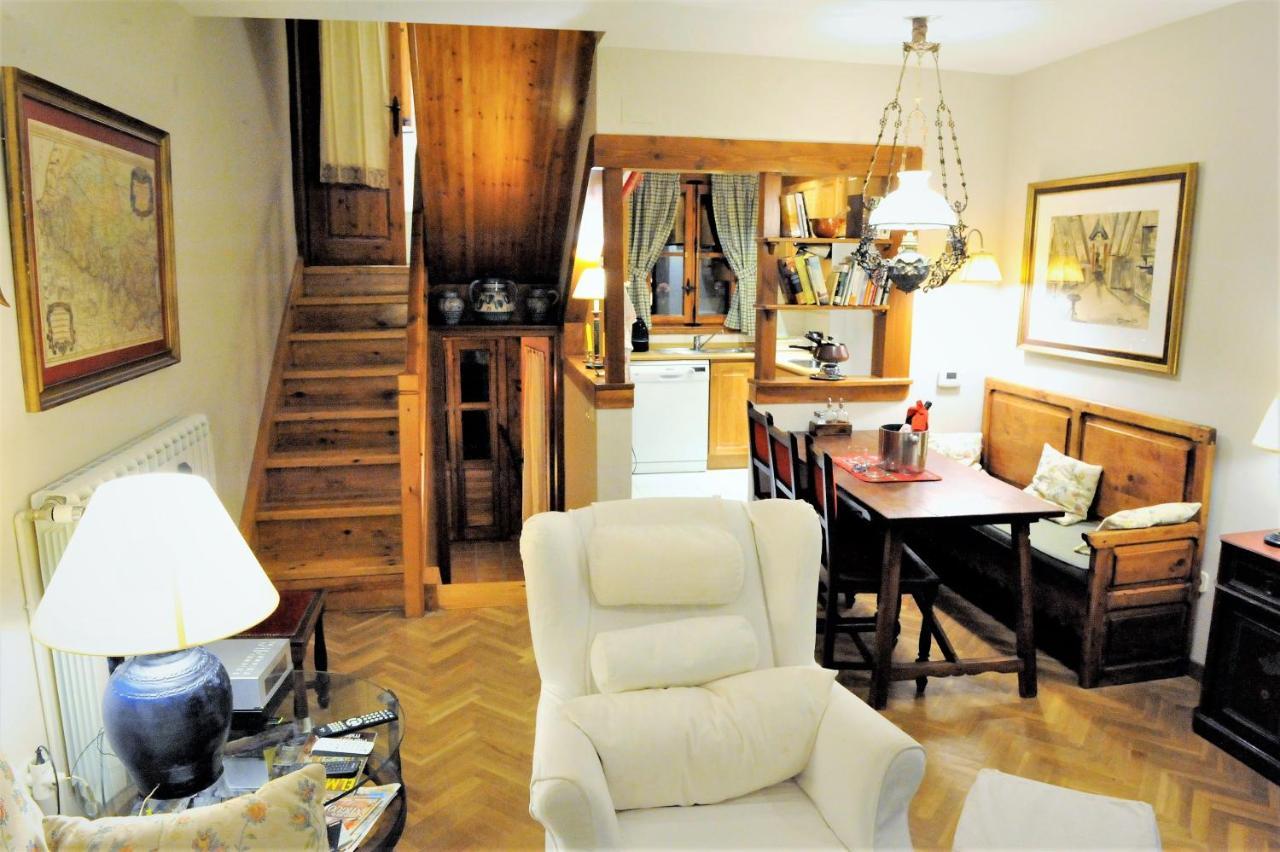 Chardin D'Alto-Apartamentos Chardins Benasque Exteriör bild